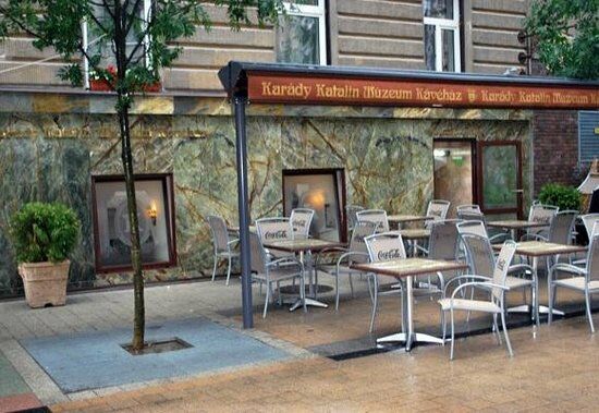 Karady Katalin muzeum kavenhaz